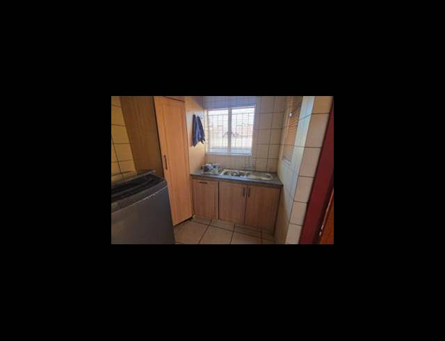 4 BEDROOM HOUSE FOR SALE IN FLORAUNA